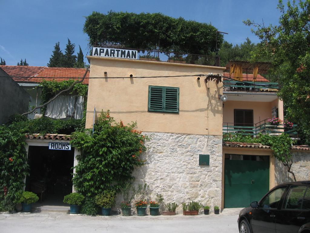 Apartments Darinka Skradin Buitenkant foto